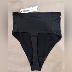 NWT “Soma” Black High-Waisted Vanishing Thong Size XS